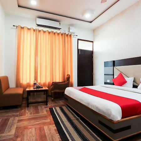 Oyo 39959 Hotel Bandhan Bahraich Exterior foto