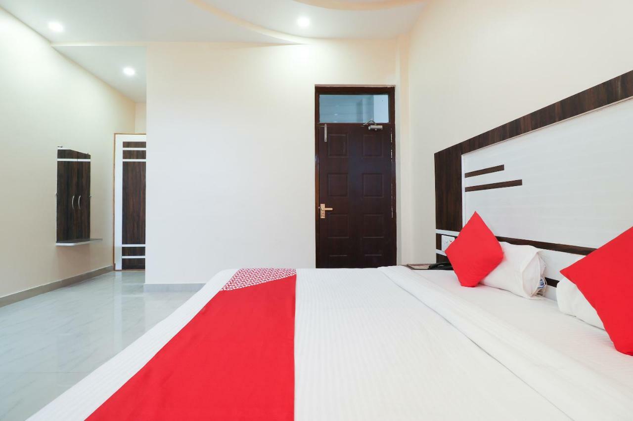 Oyo 39959 Hotel Bandhan Bahraich Exterior foto