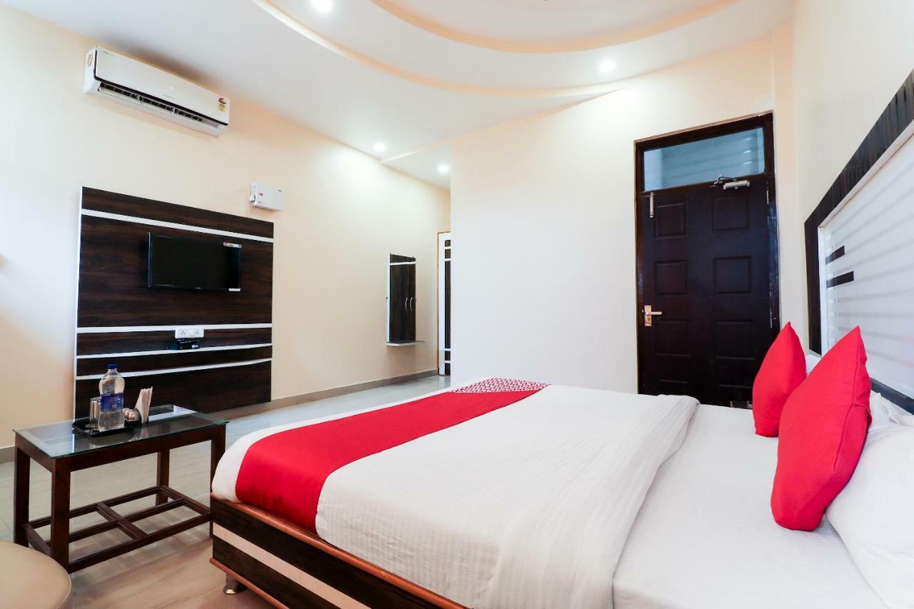 Oyo 39959 Hotel Bandhan Bahraich Exterior foto