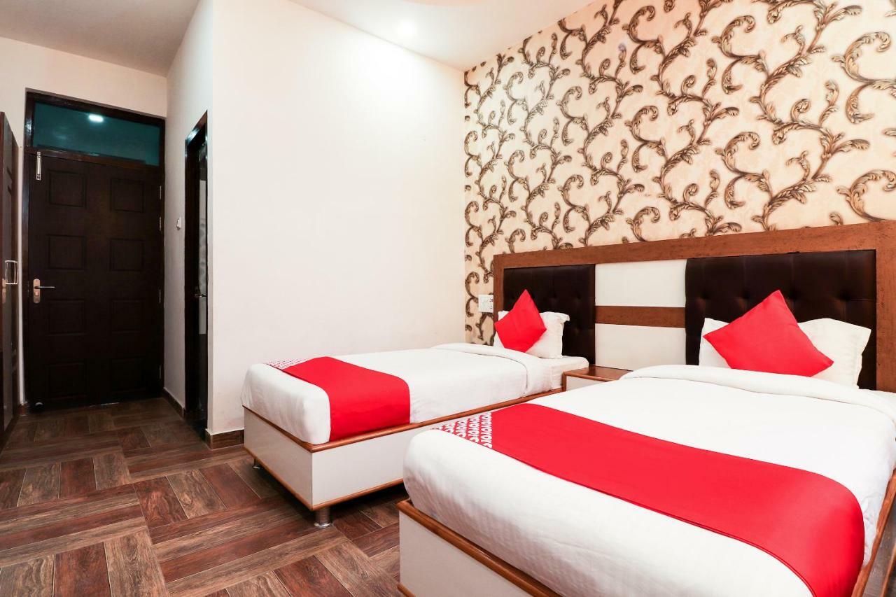 Oyo 39959 Hotel Bandhan Bahraich Exterior foto