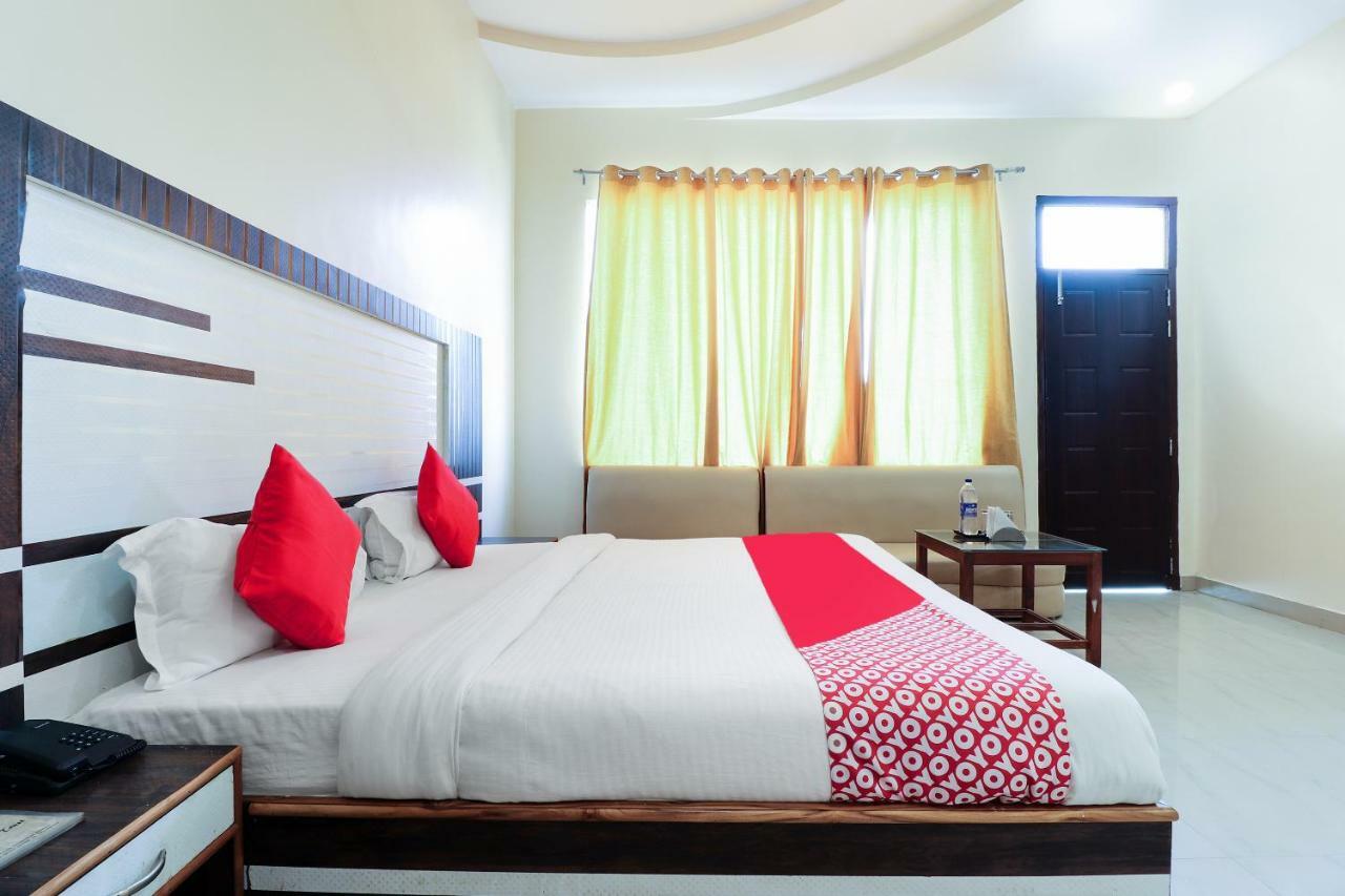 Oyo 39959 Hotel Bandhan Bahraich Exterior foto