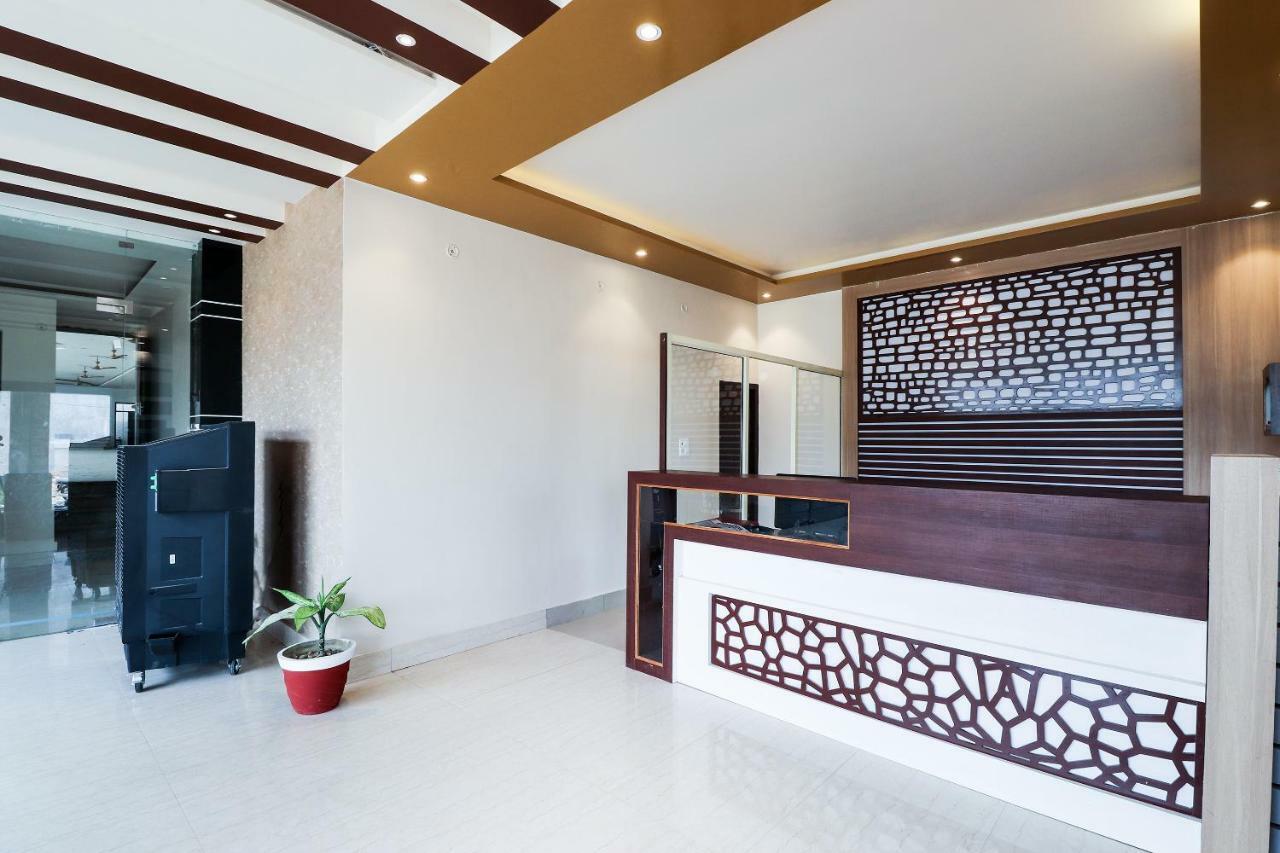 Oyo 39959 Hotel Bandhan Bahraich Exterior foto