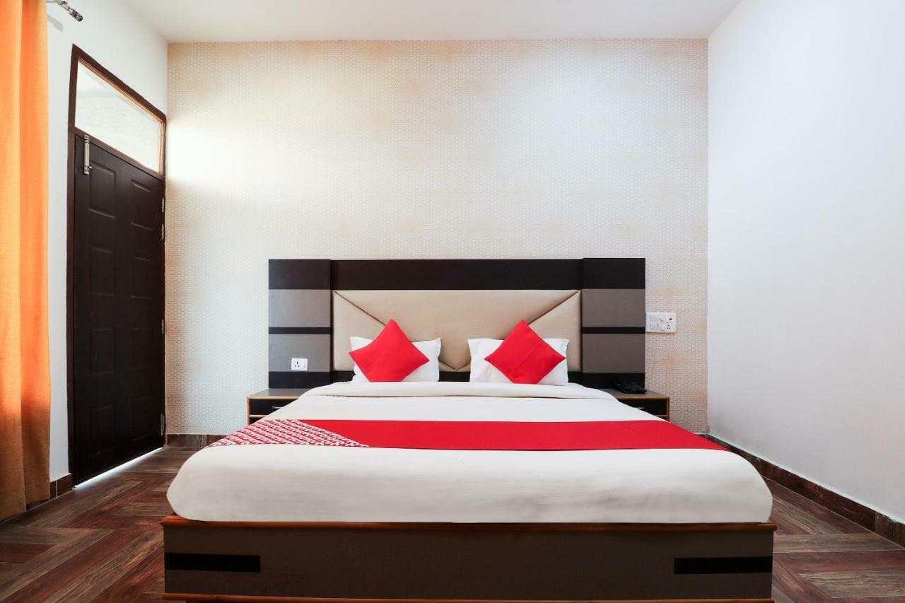 Oyo 39959 Hotel Bandhan Bahraich Exterior foto