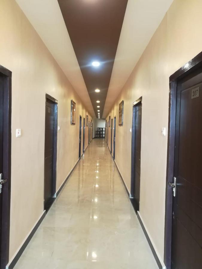 Oyo 39959 Hotel Bandhan Bahraich Exterior foto